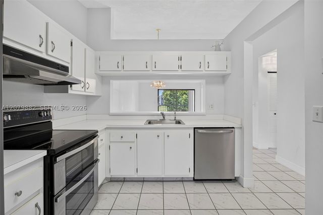 4626 Lucerne Lakes Blvd E 202, Lake Worth, FL 33467