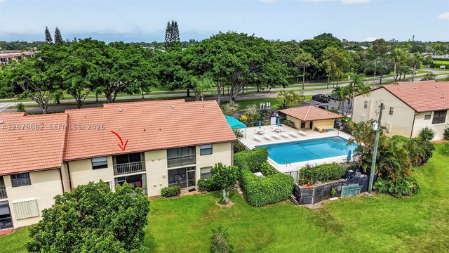 4626 Lucerne Lakes Blvd E 202, Lake Worth, FL 33467