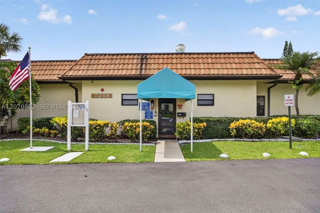 4626 Lucerne Lakes Blvd E 202, Lake Worth, FL 33467