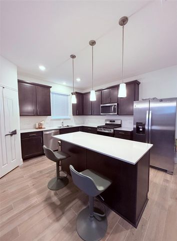 513 Senca PARK, Leander, TX 78641