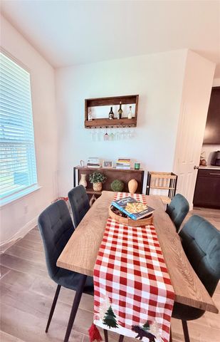 513 Senca PARK, Leander, TX 78641