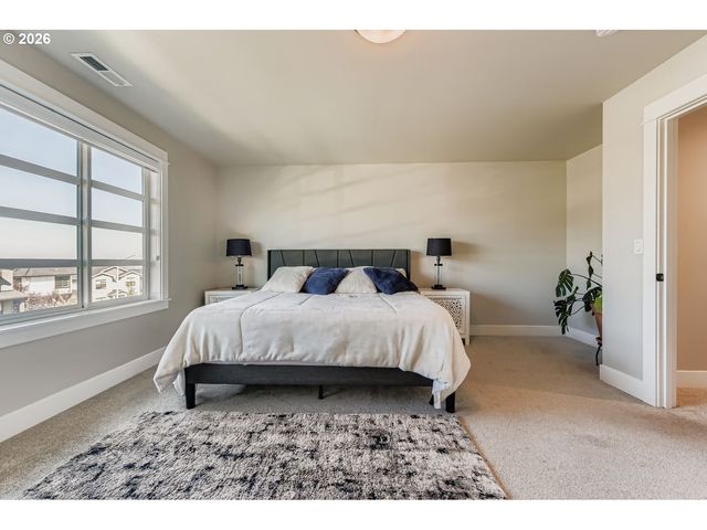 1106 Sw DOTTIE Ct, Troutdale, OR 97060