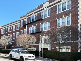 38 Ransom Rd 3, Boston, MA 02135
