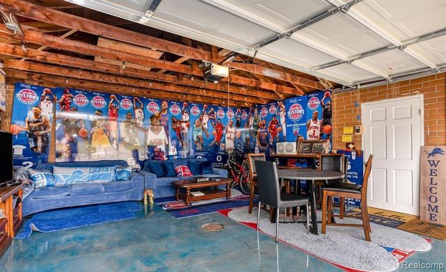 3131 Parkwood Avenue, Saginaw, MI 48601