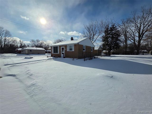 3131 Parkwood Avenue, Saginaw, MI 48601