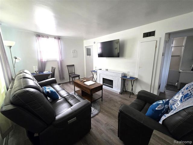 3131 Parkwood Avenue, Saginaw, MI 48601