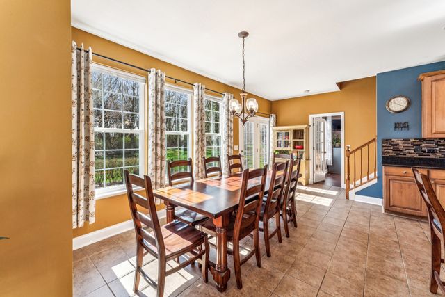 2991 Wagon Road, Elgin, IL 60124