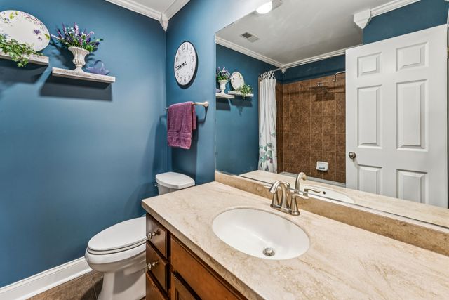 2991 Wagon Road, Elgin, IL 60124