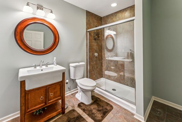 2991 Wagon Road, Elgin, IL 60124