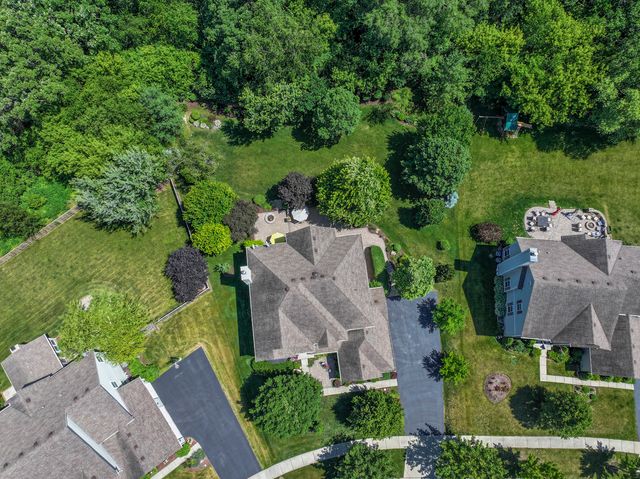 2991 Wagon Road, Elgin, IL 60124