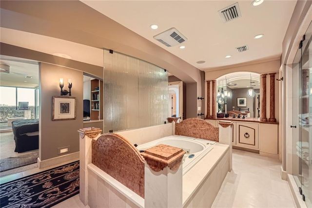 147 15th NE Street 16C, Atlanta, GA 30309