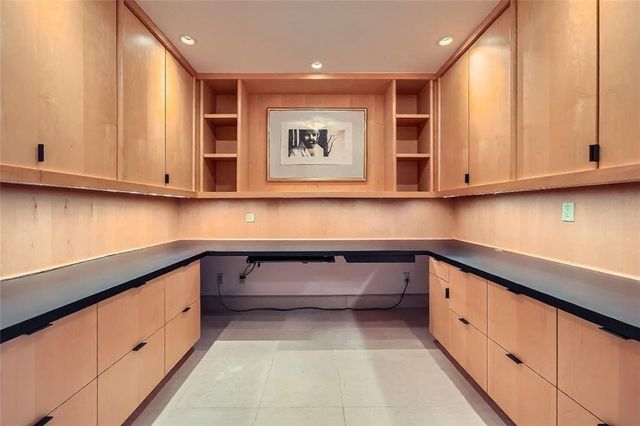 147 15th NE Street 16C, Atlanta, GA 30309