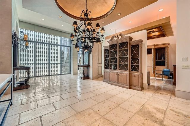 147 15th NE Street 16C, Atlanta, GA 30309