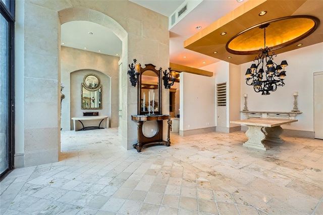 147 15th NE Street 16C, Atlanta, GA 30309