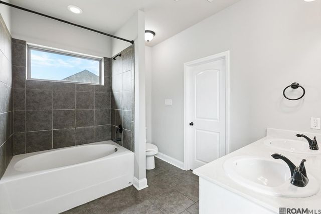 3883 Plantation Ridge Dr, Addis, LA 70710