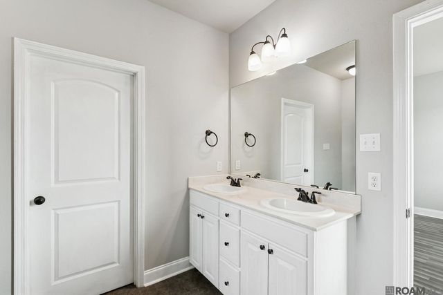 3883 Plantation Ridge Dr, Addis, LA 70710