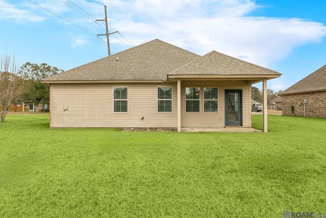 3883 Plantation Ridge Dr, Addis, LA 70710