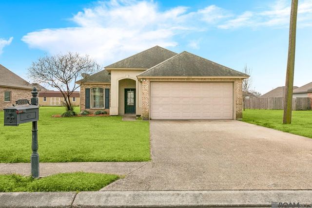 3883 Plantation Ridge Dr, Addis, LA 70710