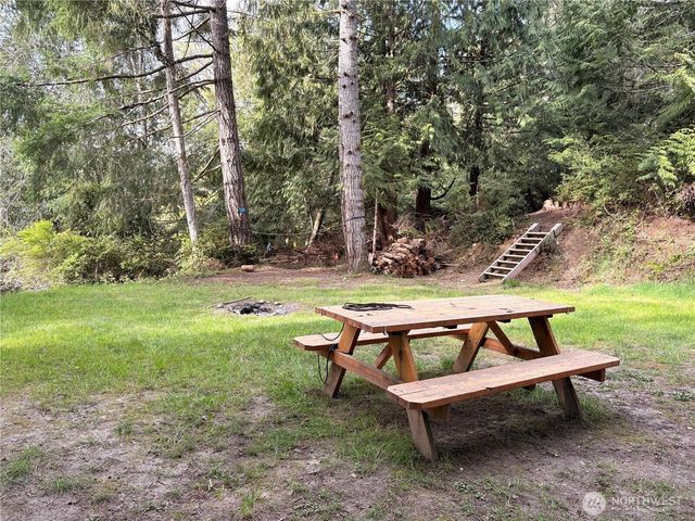 730 E Madrona Boulevard NW, Lakebay, WA 98349