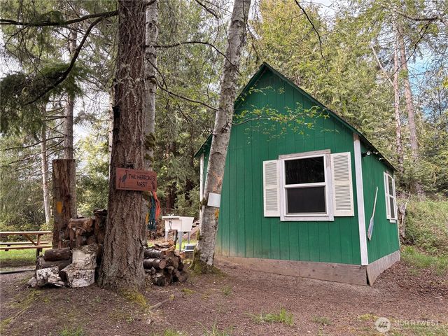 730 E Madrona Boulevard NW, Lakebay, WA 98349