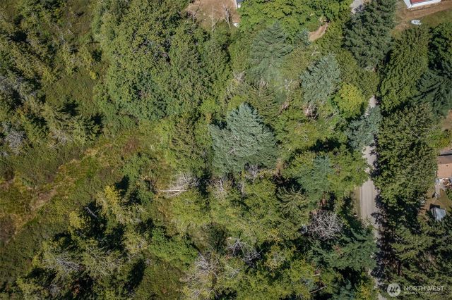 730 E Madrona Boulevard NW, Lakebay, WA 98349