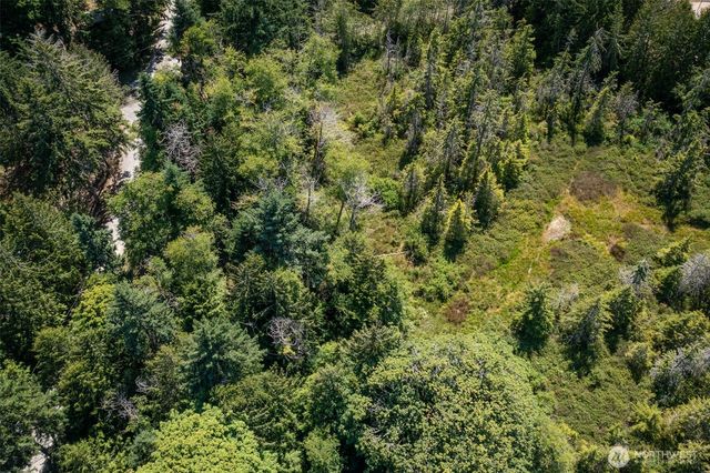 730 E Madrona Boulevard NW, Lakebay, WA 98349