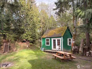 730 E Madrona Boulevard NW, Lakebay, WA 98349