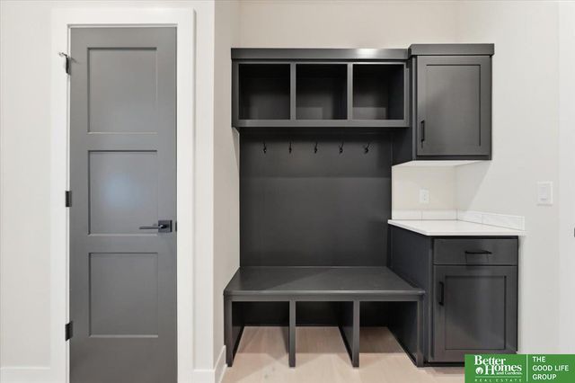 5308 S 200th Avenue, Omaha, NE 68135