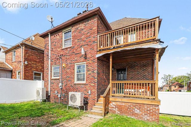 17503 Prairie Street, Detroit, MI 48221