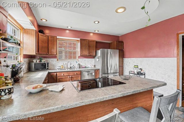 17503 Prairie Street, Detroit, MI 48221