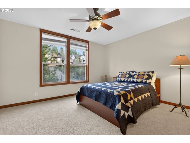 1531 Nw MORGAN Ln, Portland, OR 97229