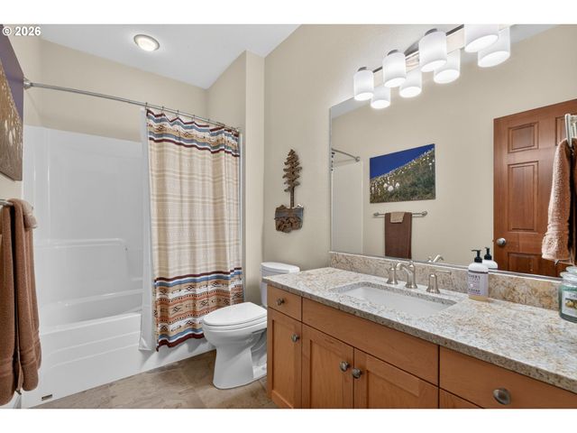 1531 Nw MORGAN Ln, Portland, OR 97229