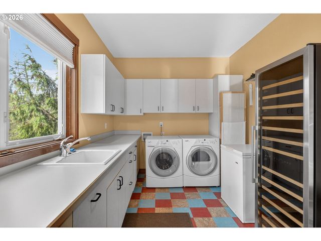 1531 Nw MORGAN Ln, Portland, OR 97229