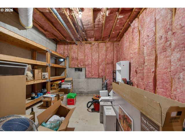 1531 Nw MORGAN Ln, Portland, OR 97229