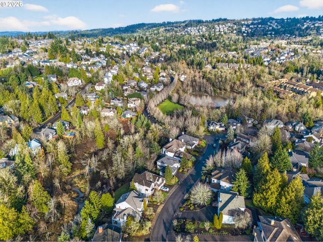 1531 Nw MORGAN Ln, Portland, OR 97229