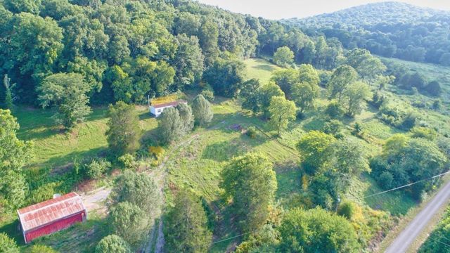 3955 Kennedy Creek Rd, Auburntown, TN 37016