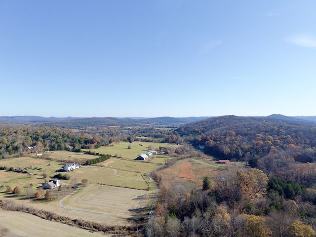 3955 Kennedy Creek Rd, Auburntown, TN 37016
