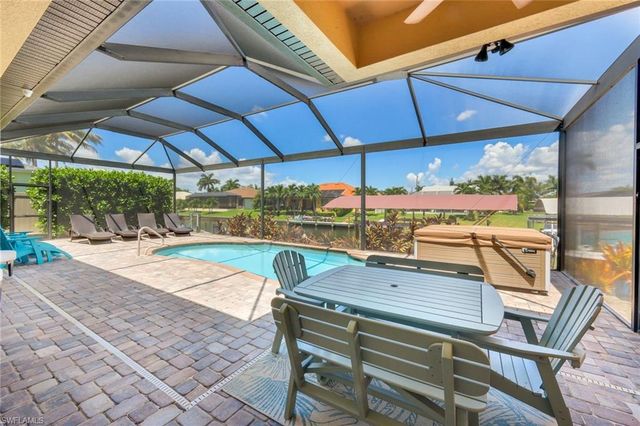 1621 SW 43rd TER, Cape Coral, FL 33914