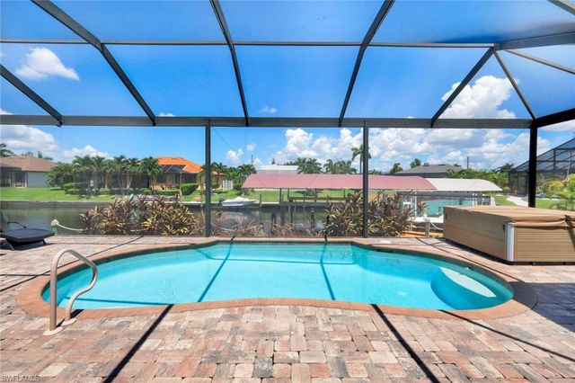 1621 SW 43rd TER, Cape Coral, FL 33914