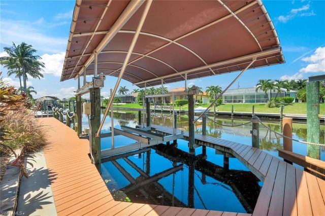 1621 SW 43rd TER, Cape Coral, FL 33914