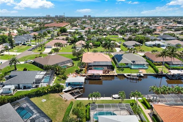 1621 SW 43rd TER, Cape Coral, FL 33914