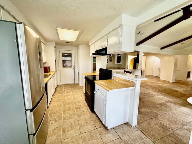 3658 Reaves Road, Cleveland, TX 77328