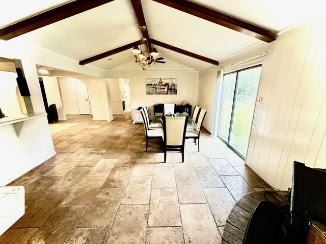 3658 Reaves Road, Cleveland, TX 77328