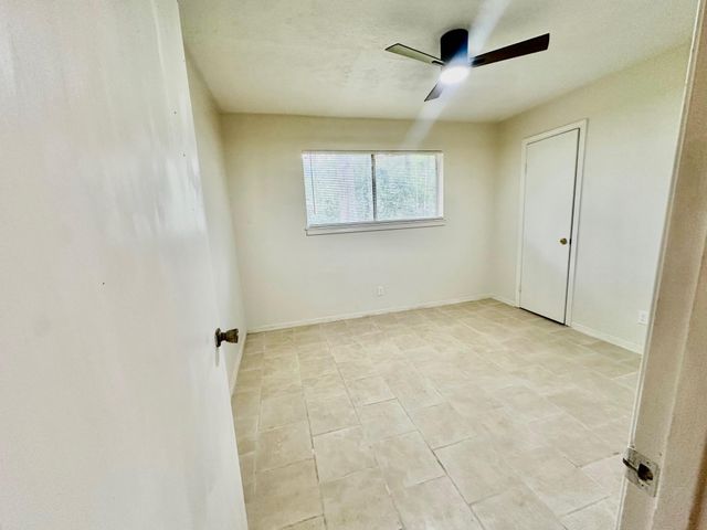 3658 Reaves Road, Cleveland, TX 77328