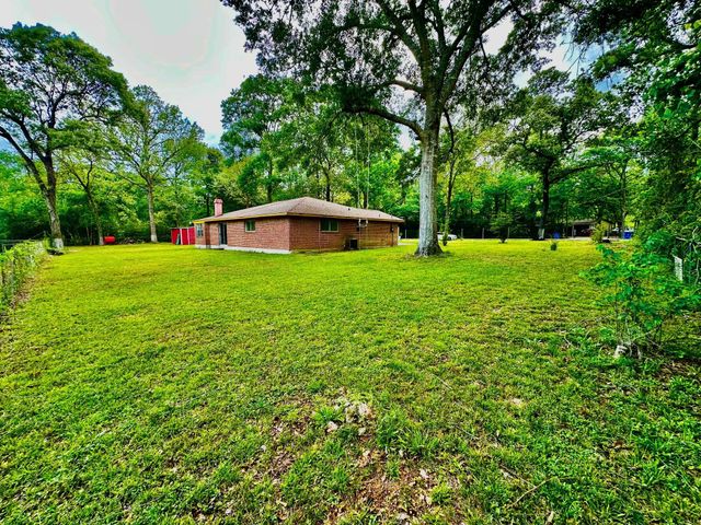 3658 Reaves Road, Cleveland, TX 77328