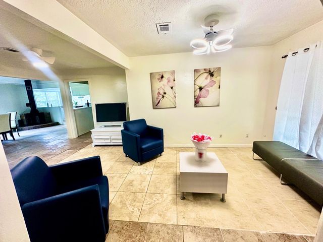 3658 Reaves Road, Cleveland, TX 77328