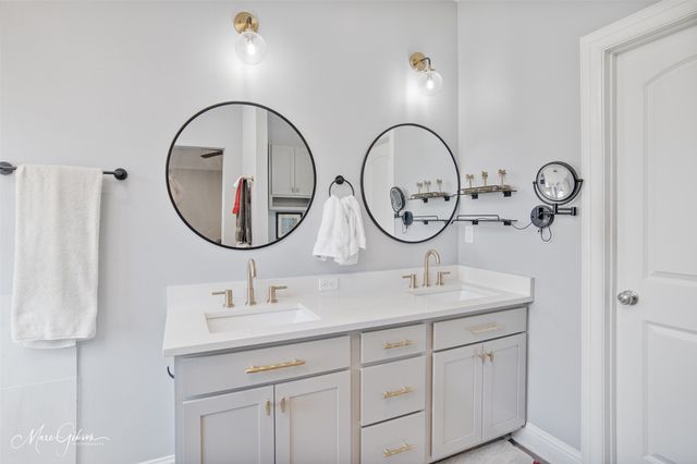 4002 False River Drive, Bossier City, LA 71111