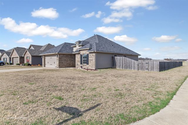 4002 False River Drive, Bossier City, LA 71111