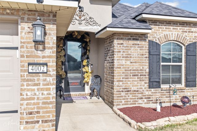 4002 False River Drive, Bossier City, LA 71111