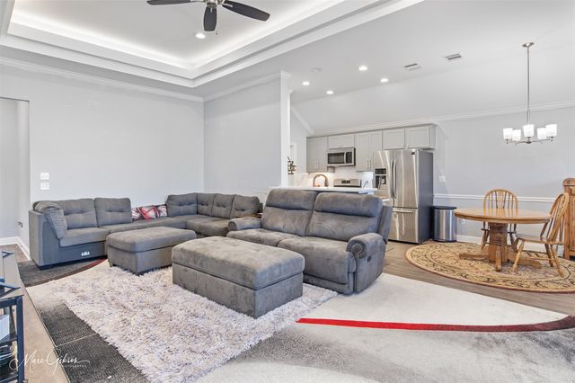 4002 False River Drive, Bossier City, LA 71111